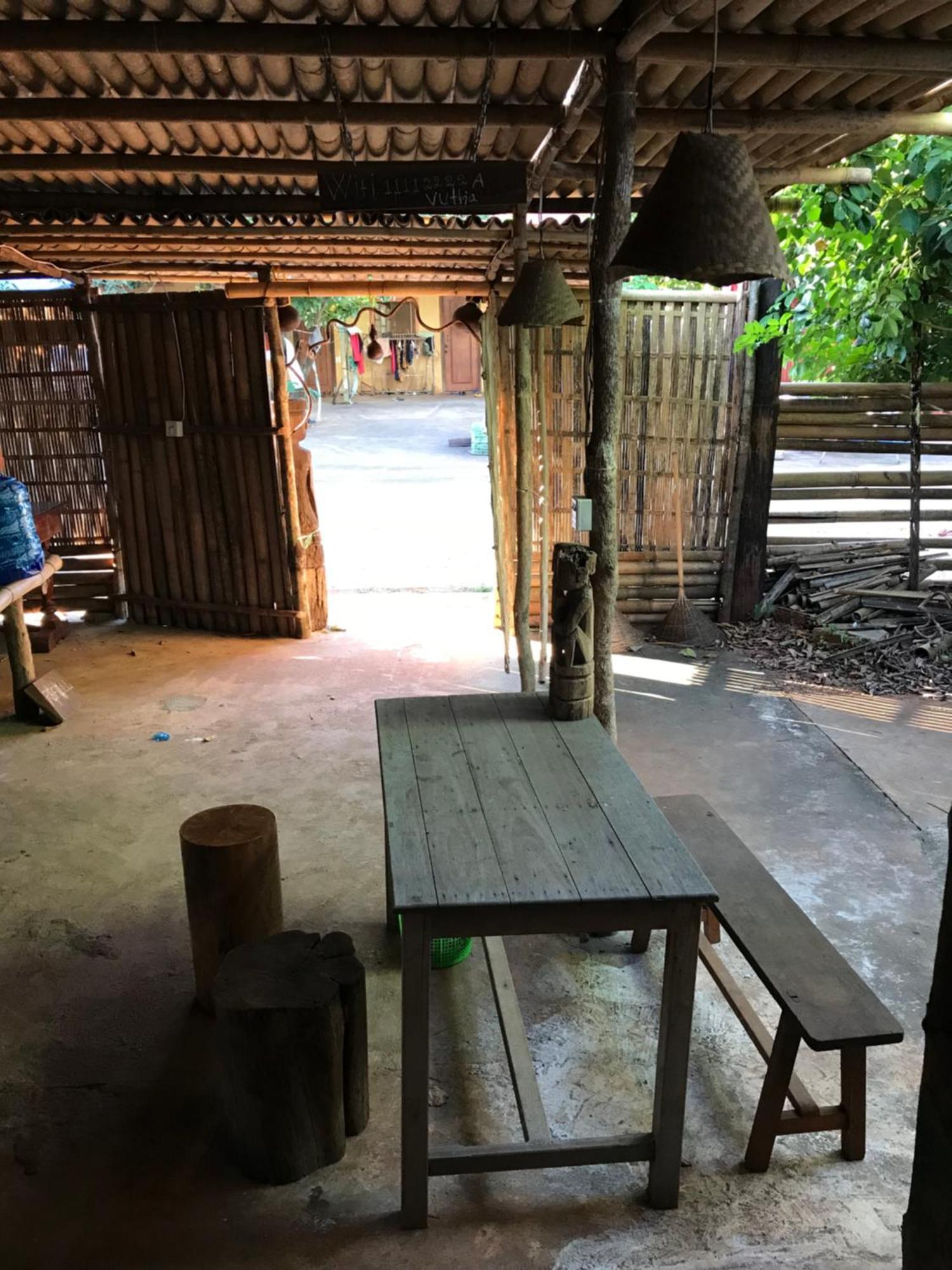 Happy Homestay Banlung & Trekking Экстерьер фото